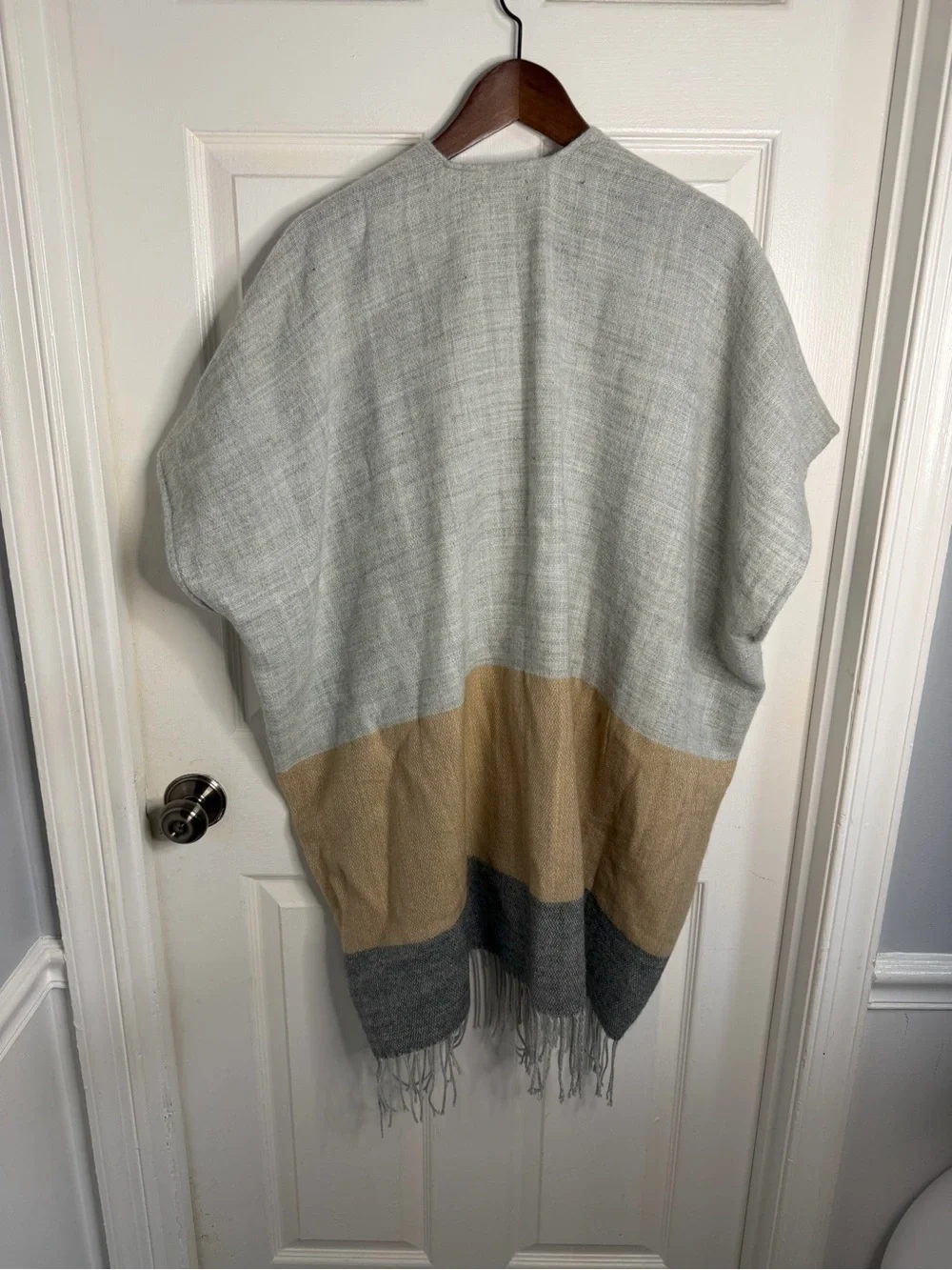 LOFT auletWomens Open Front Poncho (One Size) NWT